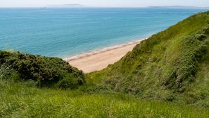 Превью обои холм, пляж, море, пейзаж