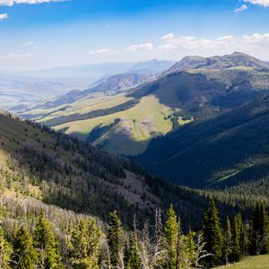 Превью обои холмы, деревья, облака, пейзаж, горы