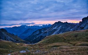 Превью обои холмы, горы, облака, небо, закат, пейзаж