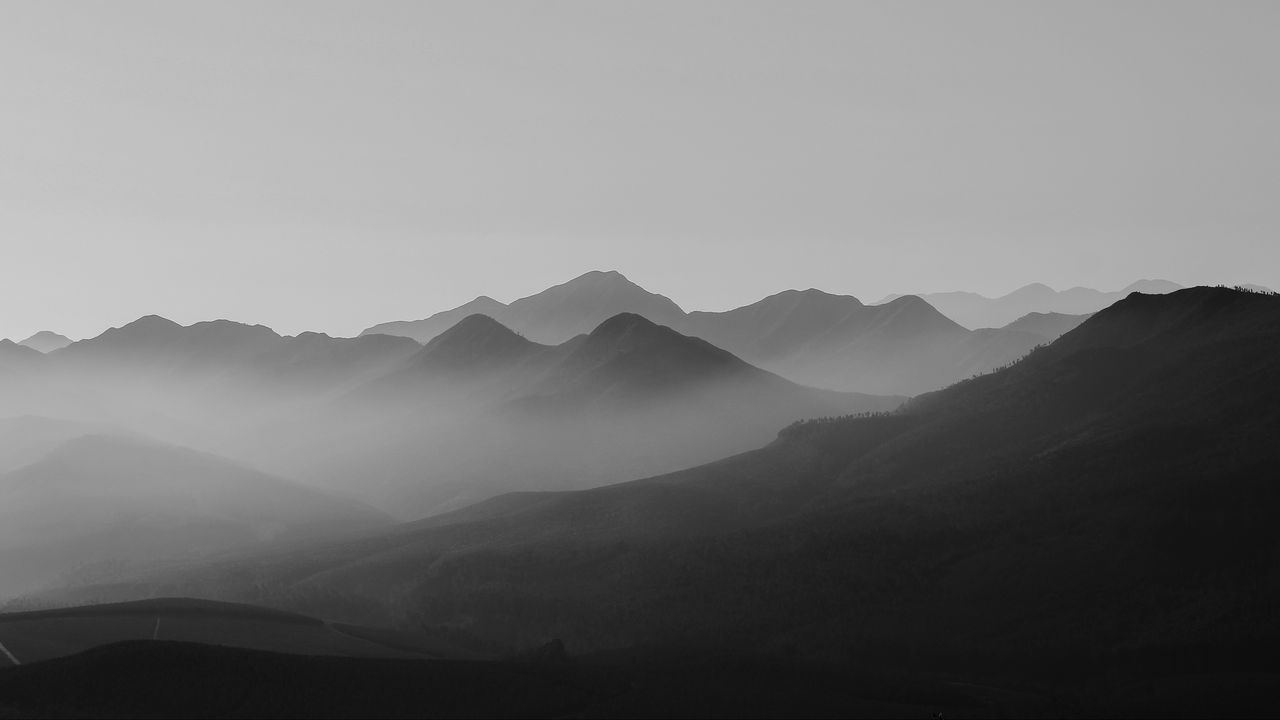 Обои холмы, горы, силуэты, туман