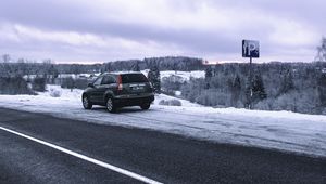 Превью обои honda cr-v, honda, автомобиль, серый, дорога, снег