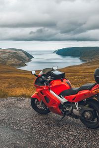 Превью обои honda, мотоцикл, байк, горы, море, путешествие