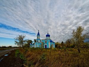 Превью обои храм, дорога, небо, тропинка