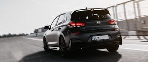 Превью обои hyundai 130n, hyundai, автомобиль, вид сзади, дорога