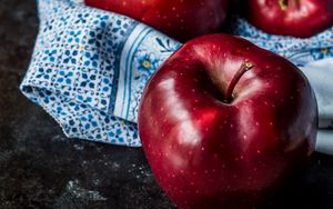 Превью обои яблоки, фрукты, спелый, красный