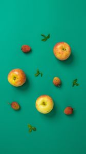 Превью обои яблоки, клубника, мята, фрукты