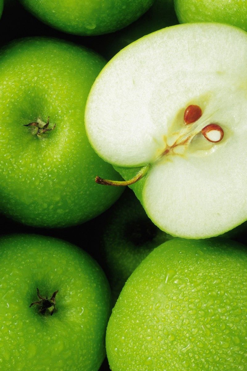 Зелёное глазное яблоко