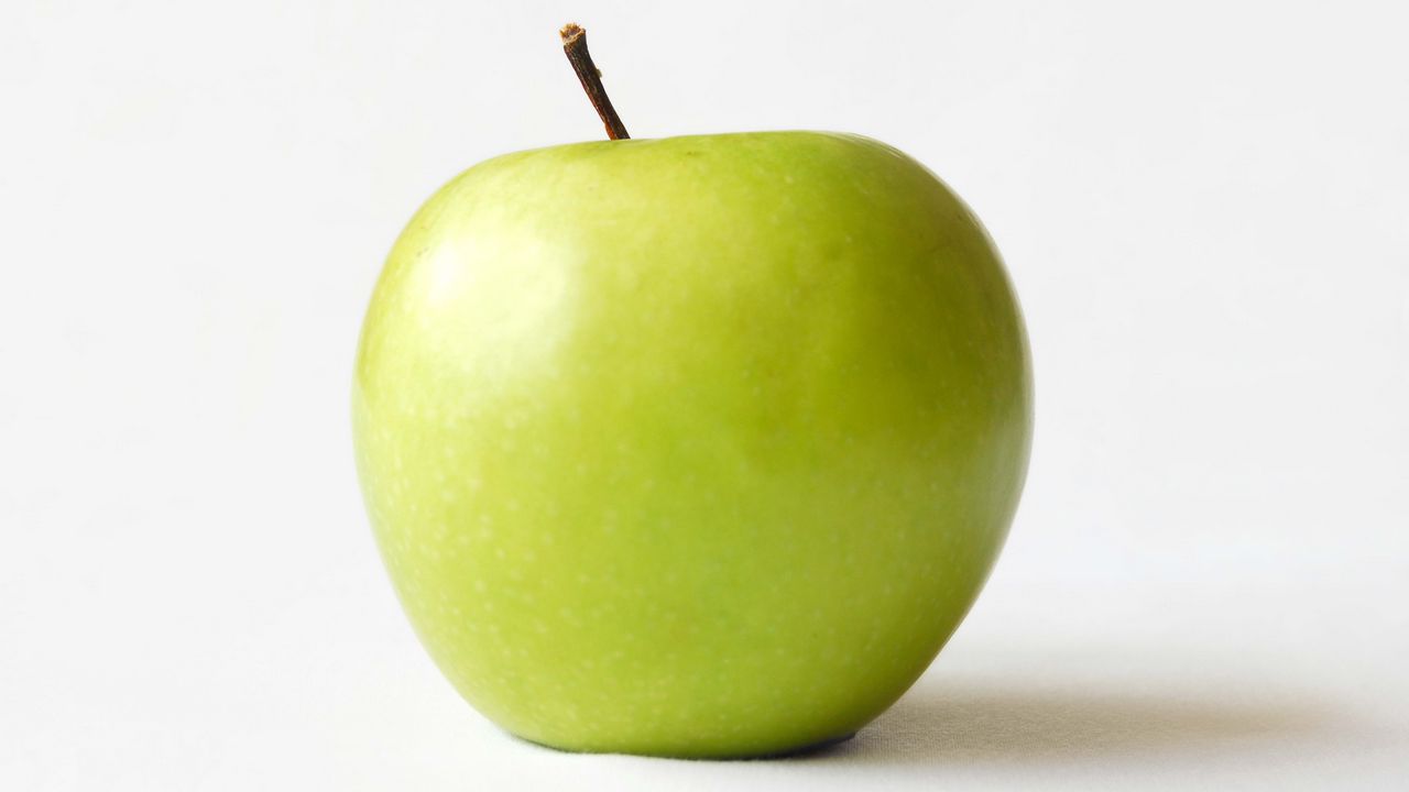 Обои яблоко, белый фон, фрукт