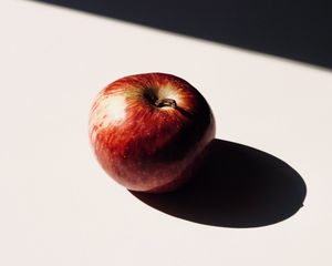 Превью обои яблоко, фрукт, красный, тень