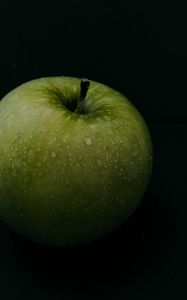 Превью обои яблоко, фрукт, зеленый, черный, фон