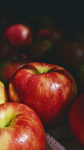 Превью обои яблоко, красный, фрукт, макро
