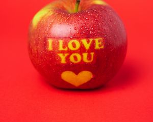 Превью обои яблоко, надпись, любовь, послание, красный
