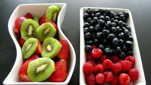 Превью обои ягоды, малина, фрукты, клубника, еда