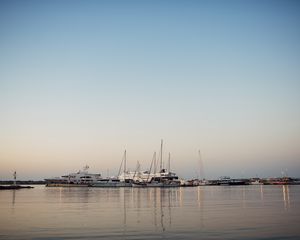 Превью обои яхты, лодки, море, вода, сумерки