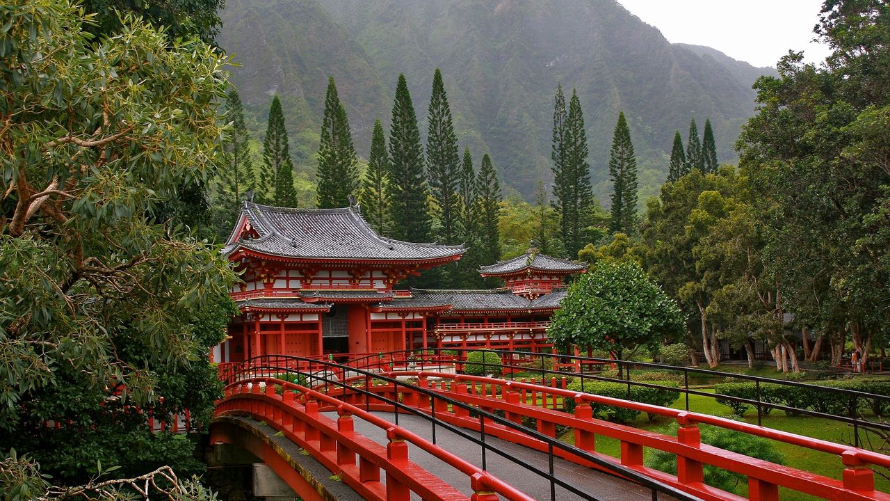 Обои япония, мост, деревья, красный, горы, архитектура