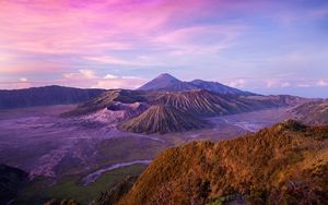 Превью обои индонезия, остров, ява, вулкан, бромо, холмы, высота, голубое, розовое, небо, облака