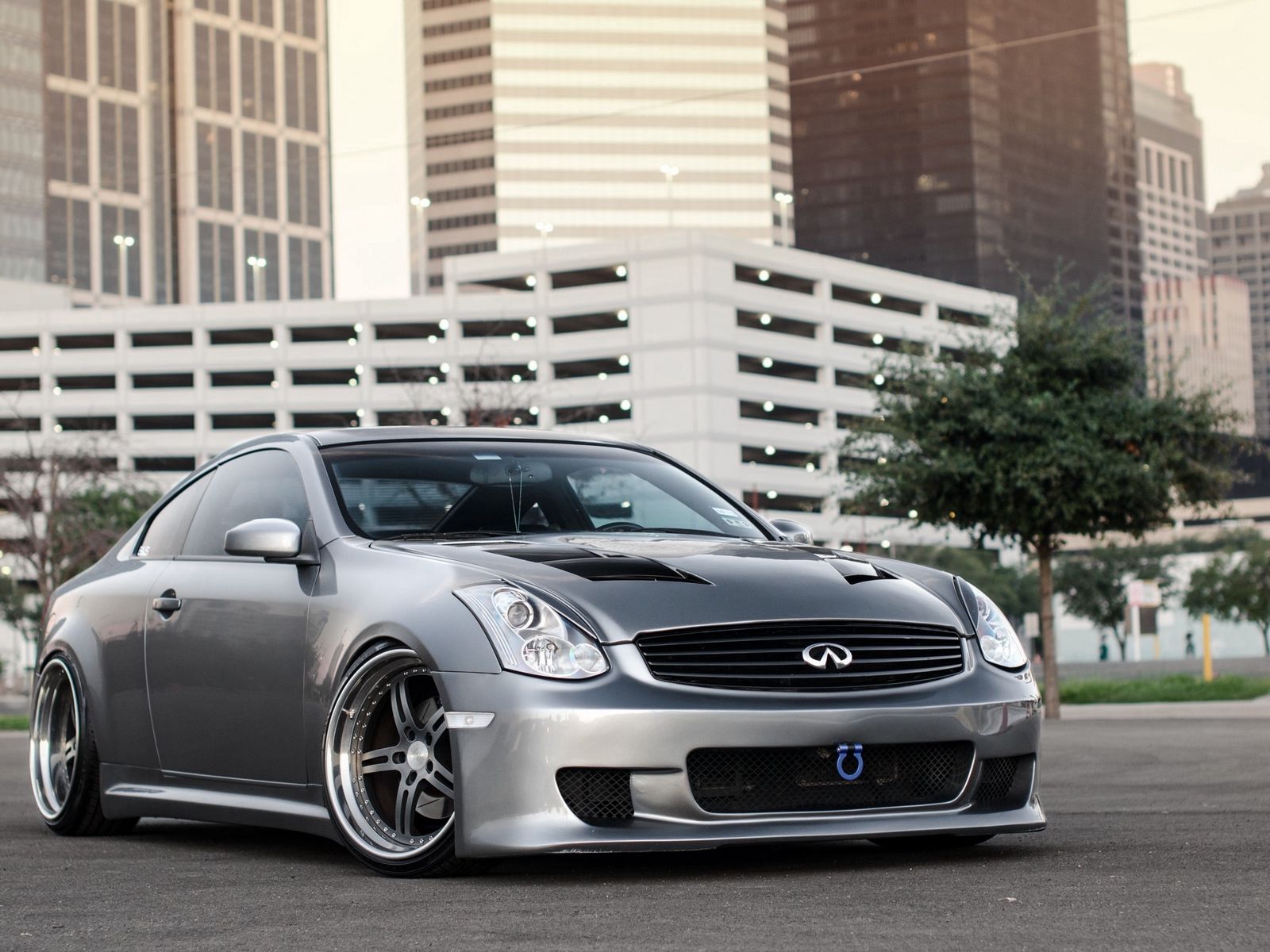 Infiniti g35 White