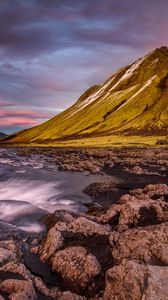 Превью обои исландия, горы, река, камни, течение