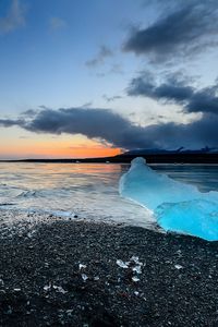 Превью обои исландия, jokulsarlon, пляж, лед, берег, небо