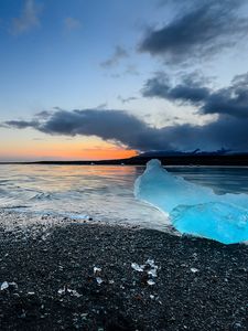 Превью обои исландия, jokulsarlon, пляж, лед, берег, небо