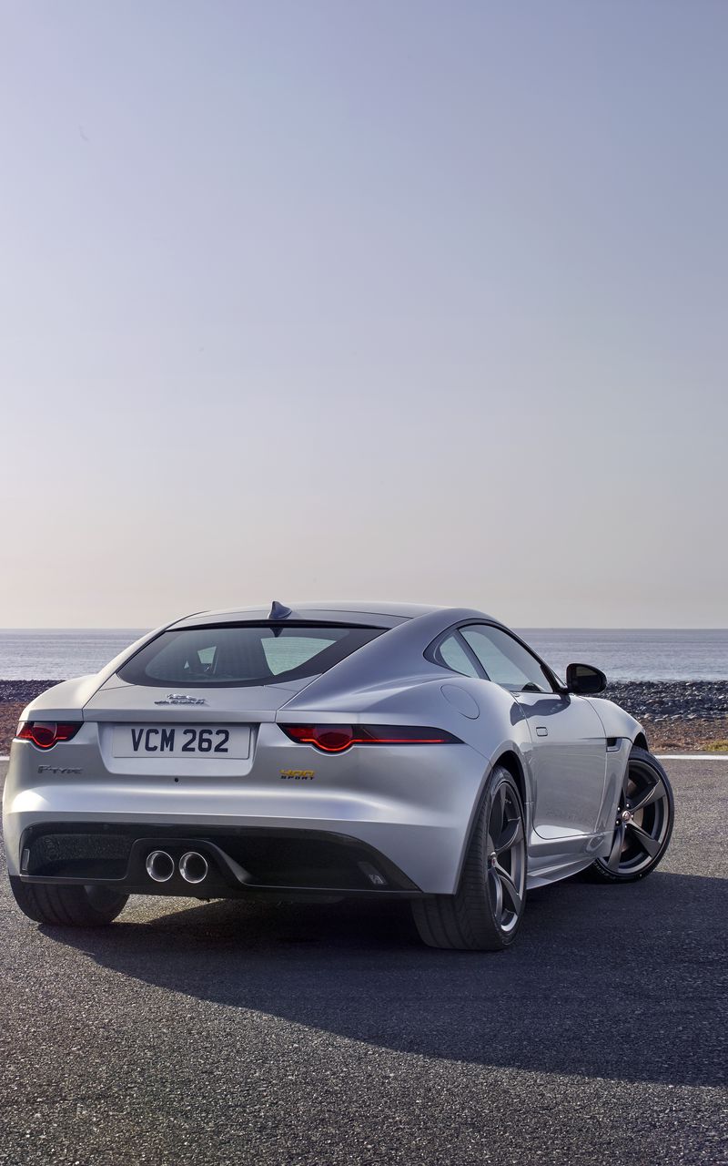 Спорткар Jaguar f Type