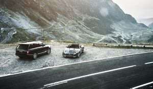 Превью обои jaguar f-type, range rover, горы, дорога