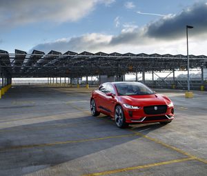 Превью обои jaguar i-pace, jaguar, кроссовер, красный