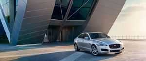 Превью обои jaguar, xf, prestige, серебристый, вид сбоку