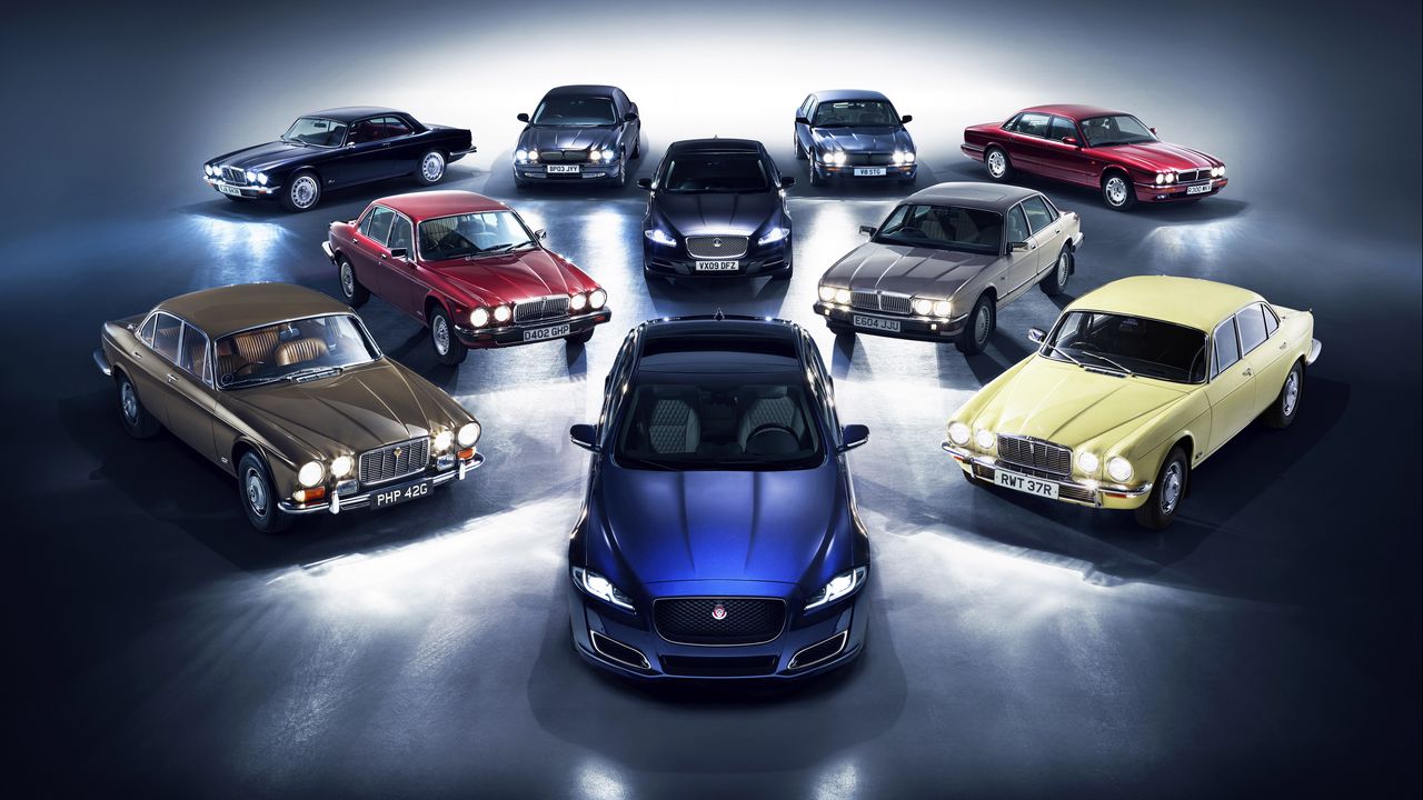 Обои jaguar xj, jaguar, автомобили, поколения, ретро