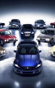 Превью обои jaguar xj, jaguar, автомобили, поколения, ретро
