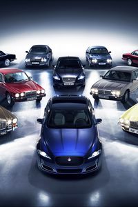 Превью обои jaguar xj, jaguar, автомобили, поколения, ретро