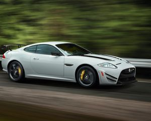 Превью обои jaguar, xkr-s, gt, белый, вид сбоку