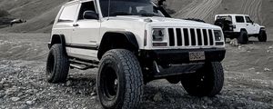 Превью обои jeep cherokee, jeep, внедорожник, автомобиль, белый