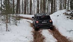 Превью обои jeep renegade, jeep, автомобиль, внедорожник, черный, лес, снег