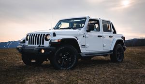 Превью обои jeep wrangler, jeep, автомобиль, фары