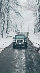 Превью обои jeep wrangler, jeep, автомобиль, внедорожник, дорога, снег