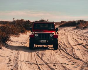 Превью обои jeep wrangler, jeep, автомобиль, внедорожник, красный, песок