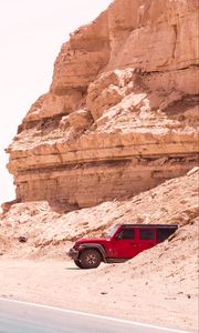 Превью обои jeep wrangler, jeep, автомобиль, внедорожник, красный, скала