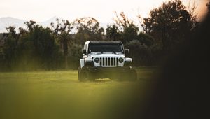 Превью обои jeep wrangler, jeep, машина, внедорожник, белый