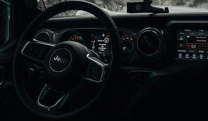 Превью обои jeep wrangler, jeep, руль, автомобиль, черный