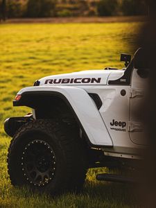 Превью обои jeep wrangler, jeep, внедорожник, белый, колесо, вид сбоку