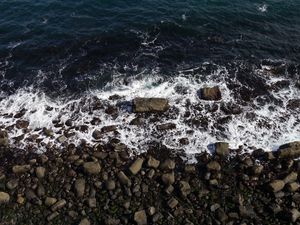 Превью обои камни, галька, берег, море, пена