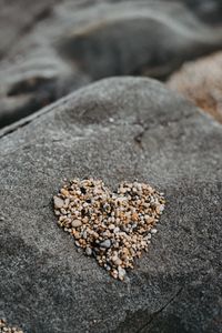 Превью обои камни, галька, сердце, любовь, камень