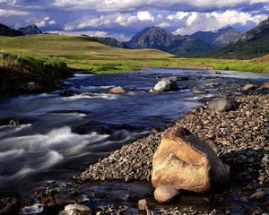 Превью обои камни, горная река, зелень, день