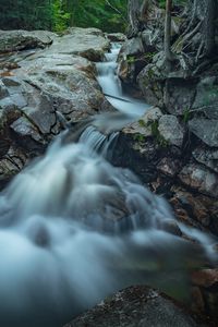 Превью обои камни, мох, водопад, природа