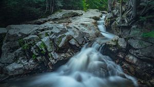 Превью обои камни, мох, водопад, природа