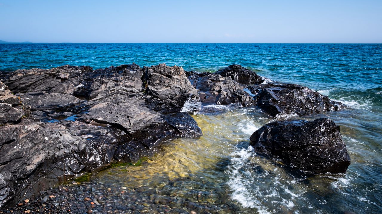 Обои камни, море, галька, природа