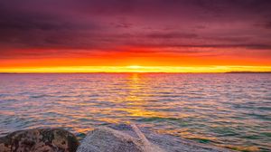 Превью обои камни, море, горизонт, закат