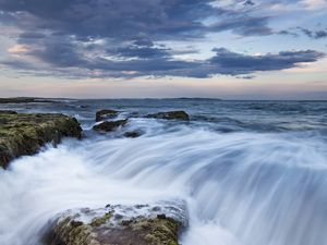 Превью обои камни, море, каскад