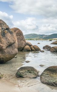 Превью обои камни, море, вода, песок, берег